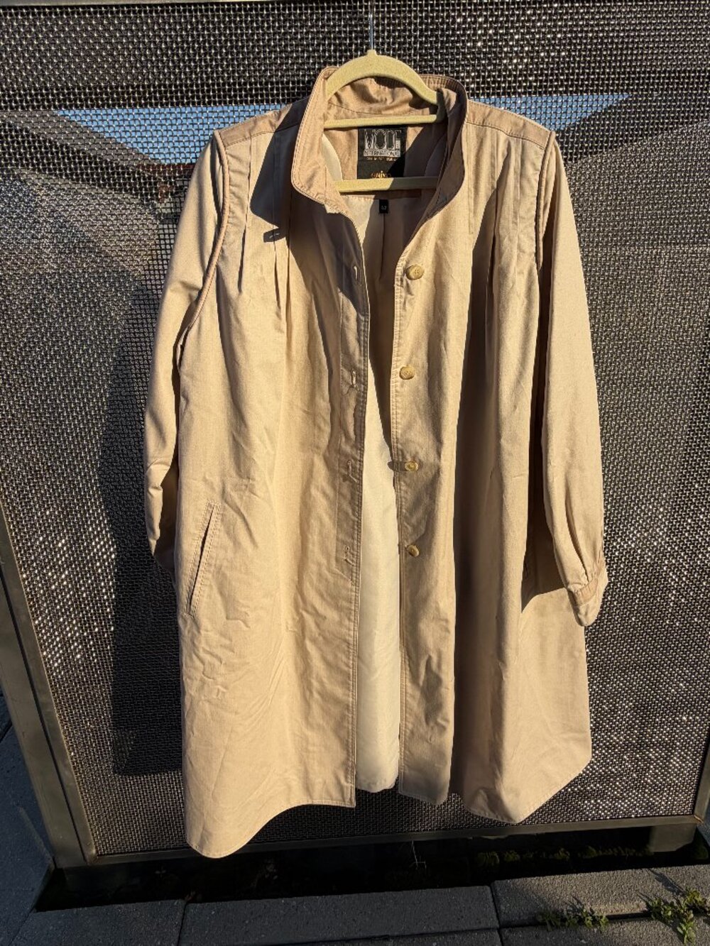 Vintage Oversized Trench Coat | Mode International Gebhardt+Co Berlin